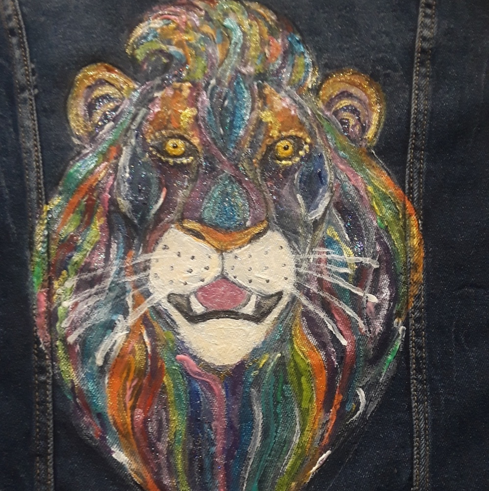 Women's handpainted lion denim jacket